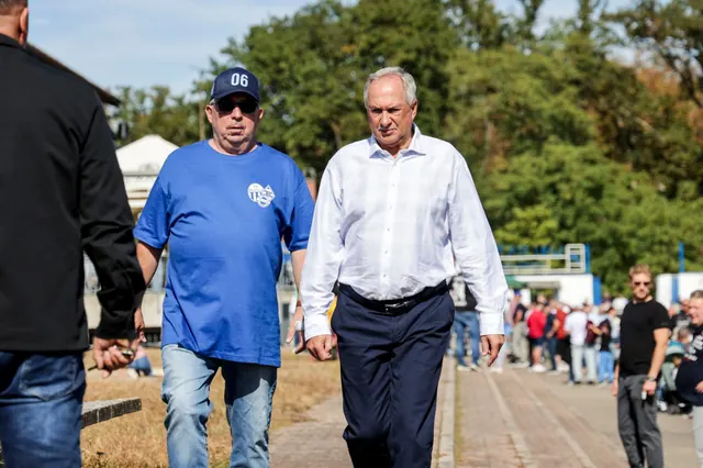 Impression zur Meldung Weisweiler Elf zu Gast im Waldstadion, Bild 21 von 150