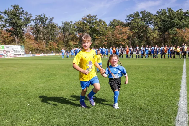 Impression zur Meldung Weisweiler Elf zu Gast im Waldstadion, Bild 65 von 150