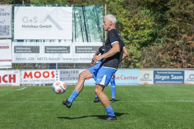 Impression zur Meldung Weisweiler Elf zu Gast im Waldstadion, Bild 71 von 150
