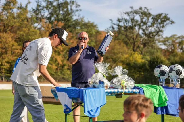 Impression zur Meldung Weisweiler Elf zu Gast im Waldstadion, Bild 111 von 150