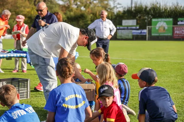 Impression zur Meldung Weisweiler Elf zu Gast im Waldstadion, Bild 112 von 150