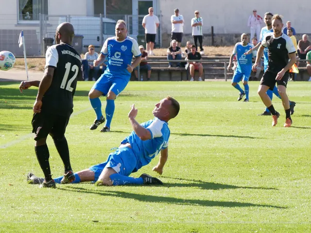 Impression zur Meldung Weisweiler Elf zu Gast im Waldstadion, Bild 129 von 150